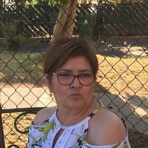 Meet your Posher, Noelia